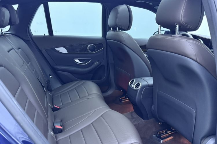 Used Mercedes-Benz GLC 2017 GLC 260 4MATIC Luxury Model