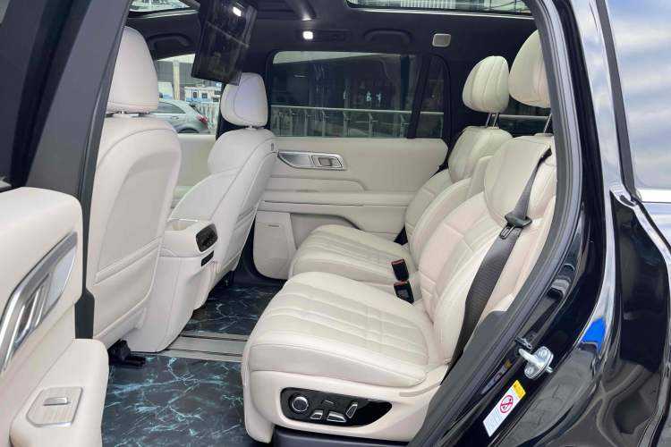 Used Deepal S09 2025 Four-Wheel Drive Ultra+ Custom Edition
