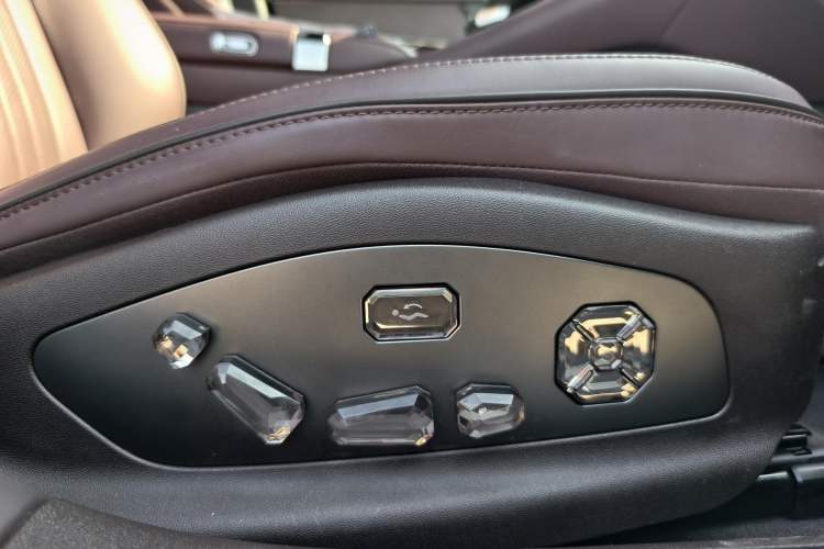 Used Denza Z9GT 2024 1100 Four-Wheel Drive Ultra Version