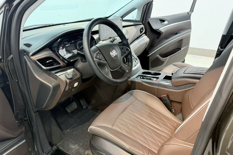 Used Buick GL8 2022 Land Business Class 652T Luxury Model
