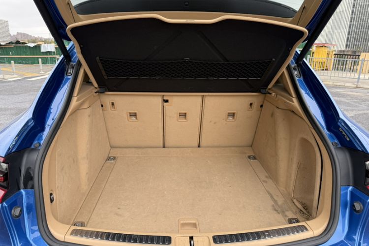 Used Porsche Macan 2016 Macan 2.0T Trunk