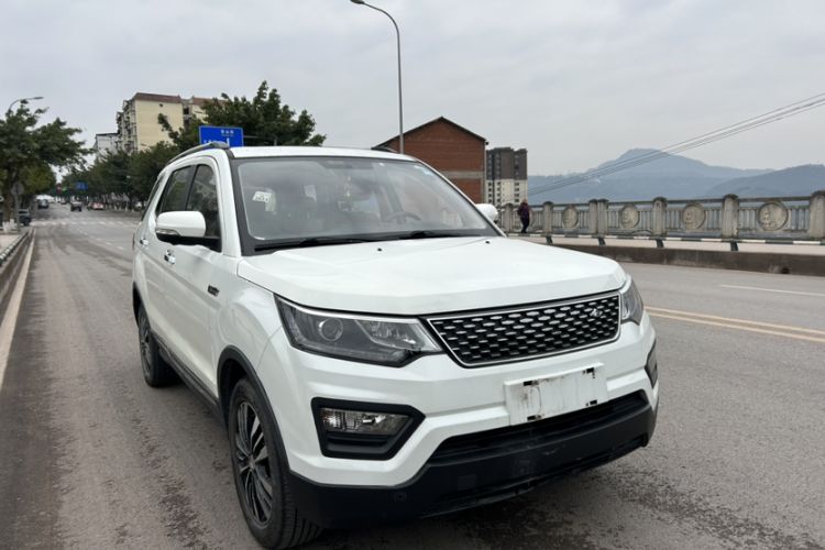 Used Oshan CX70 2017 Facelifted CX70T 1.5T Manual High-Performance Edition