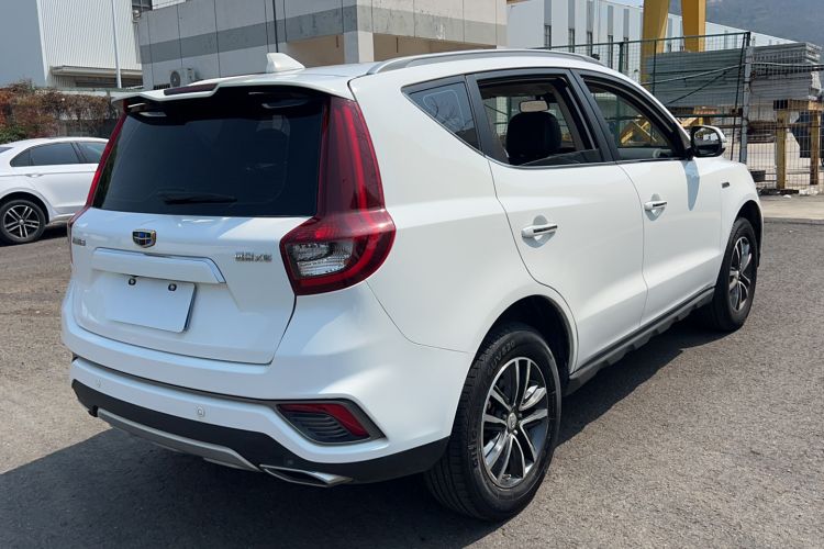 Used Geely Auto Vision X6 2018 1.4T CVT 4G Connected Flagship Edition
