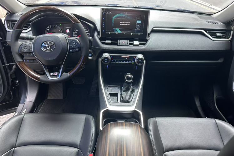 Used Toyota Wildlander 2021 2.0L CVT Two-Wheel Drive Luxury Edition