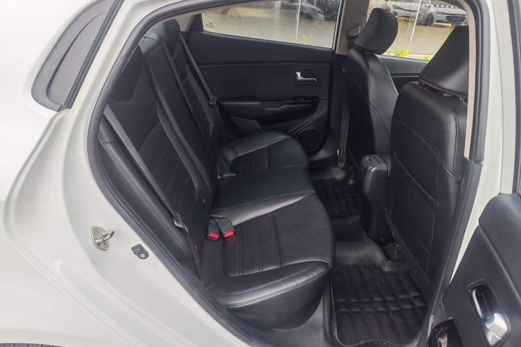 Used Kia K2 2015 Sedan 1.6L Automatic Transmission Premium Interior 3