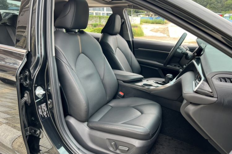 Used Toyota Camry 2022 2.0GVP Premier Edition