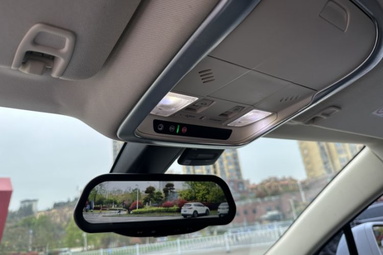 Used Cadillac XT5 2017 Anniversary Edition 28T Four-Wheel Drive Luxury Model
