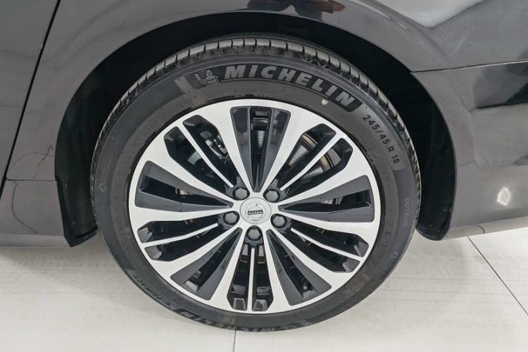 Used Volvo S90 New Energy 2024 Plug-in Hybrid Four-Wheel Drive Long-Range Zhiyi Luxury Edition Exterior 8