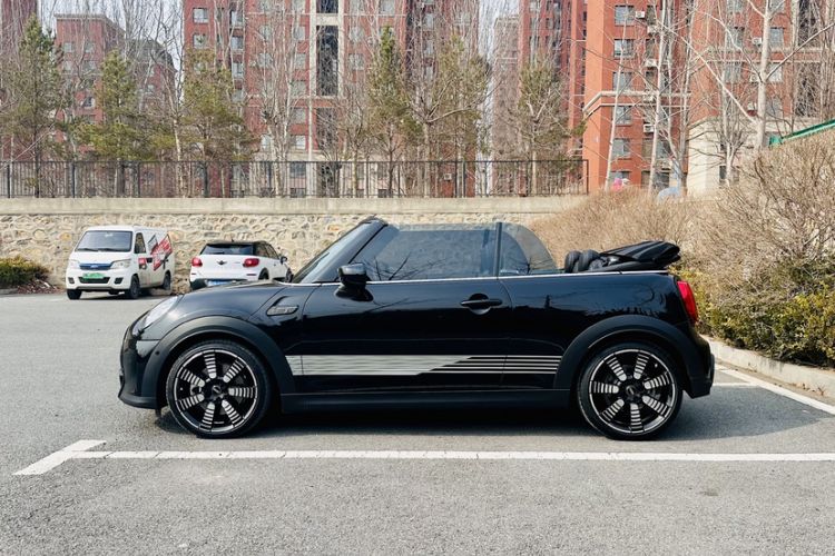 Used MINI 2023 Second Facelift 2.0T COOPER S CABRIO Artist
