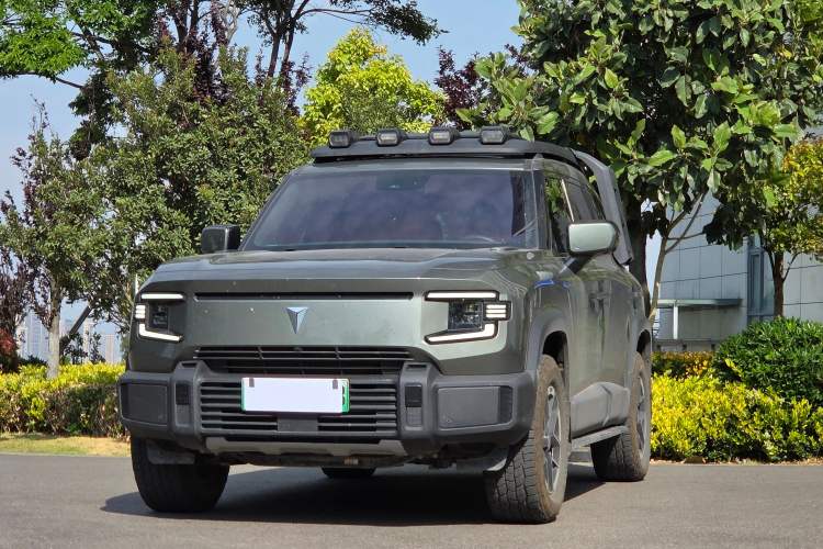 Used Deepal G318 2024 Four-Wheel-Drive Air Suspension Model