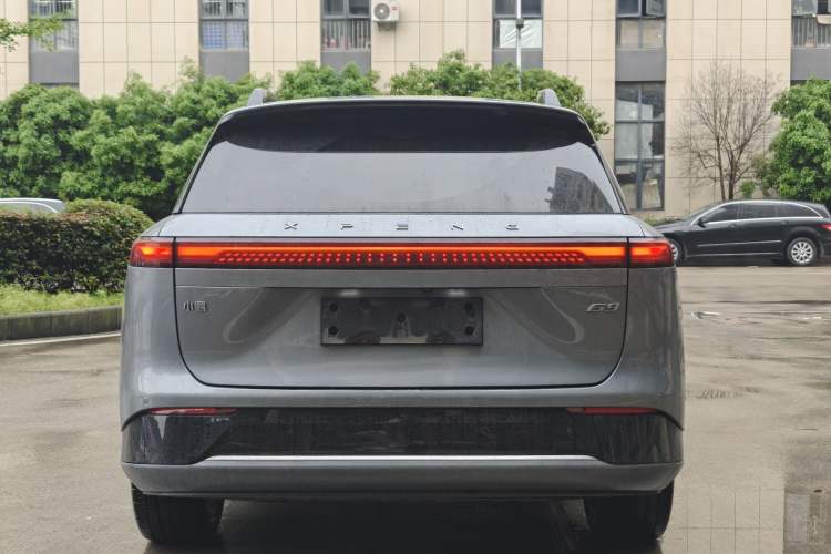 Used XPeng G9 2022 702 Max Exterior 7