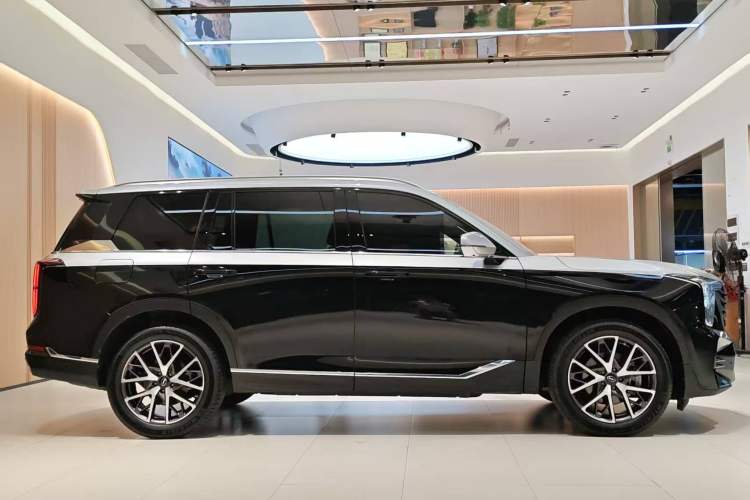 Used GAC Trumpchi GS8 2022 Linghang Series 2.0 TGDI Two-Wheel-Drive Luxury Smart Connectivity Version (7 Seats) Exterior 3