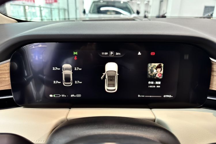 Used Hima AITO M5 2023 All-Electric Rear-Drive Standard Edition Odometer Close Up