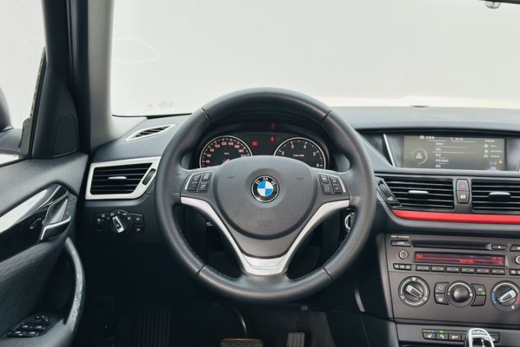 Used BMW X1 2015 sDrive18i Fashion Upgrade Edition