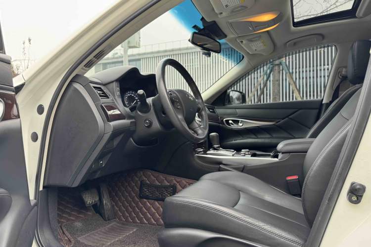 Used Infiniti Q70 2019 Q70L 2.0T Elite Plus Version