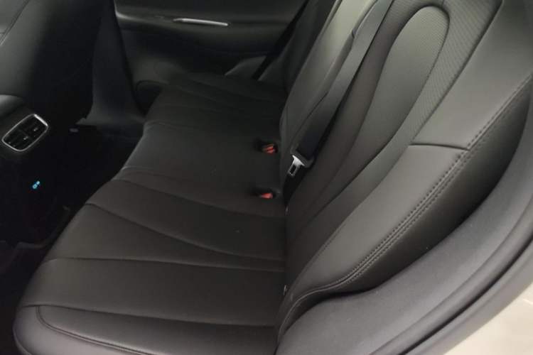 Used BYD Sealion 06 New Energy 2025 Model EV 520 Navigation Edition Interior 3