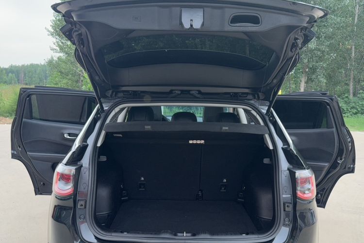 Used Jeep Compass 2017 200T Automatic Family Edition