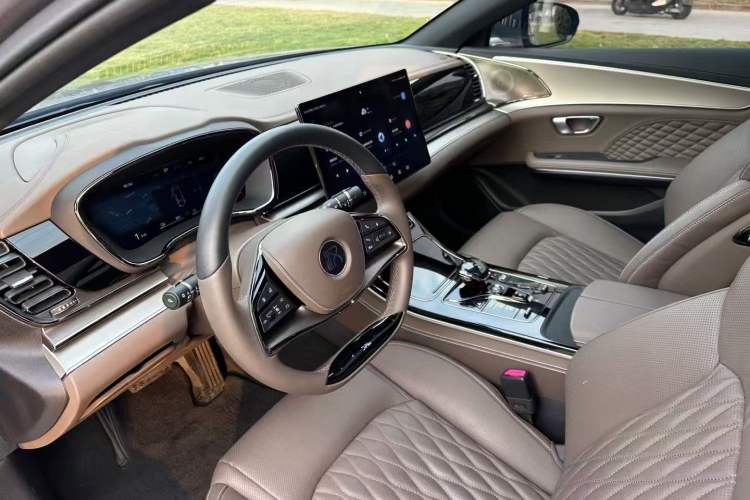 Used BYD Han 2022 DM-i 121KM Prestige Model