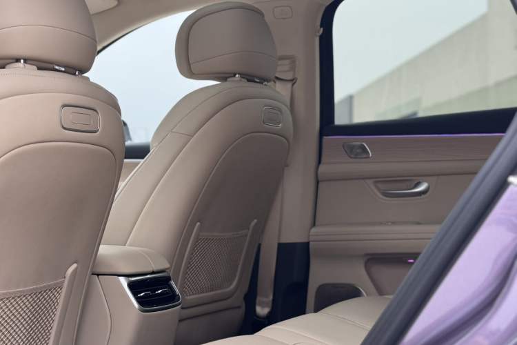 Used Hima AITO M5 2025 Extended-Range Ultra All-Wheel-Drive Version Interior 6