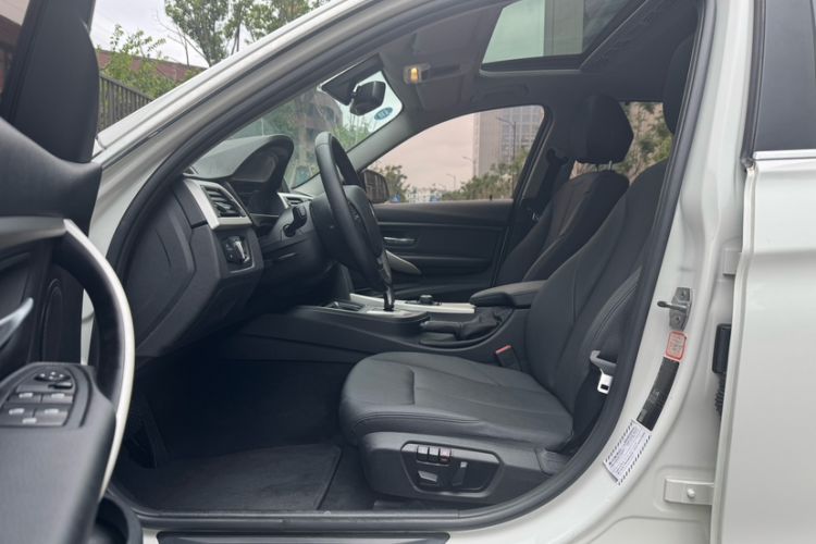 Used BMW 3 Series 2015 316Li Fashion Model