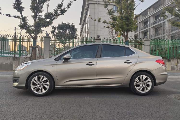 Used Citroen C4L 2014 1.6THP Intelligent Drive Automatic Dynamic Model
