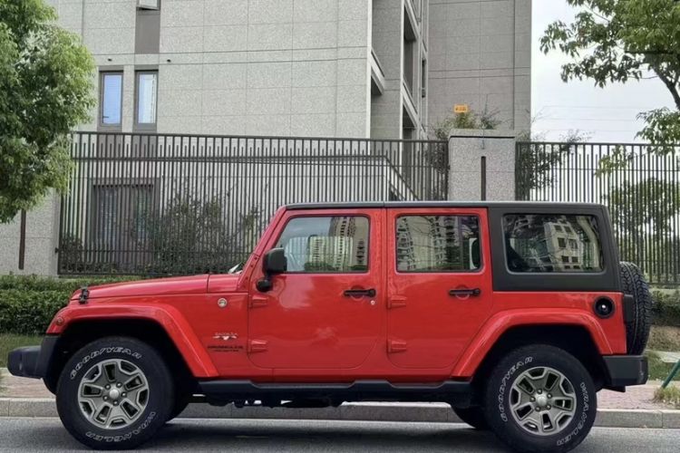 Used Jeep Wrangler 2017 3.0L Sahara Four-Door Comfort Edition