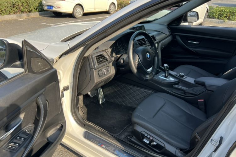 Used BMW 3 Series GT 2016 320i Fashion Model