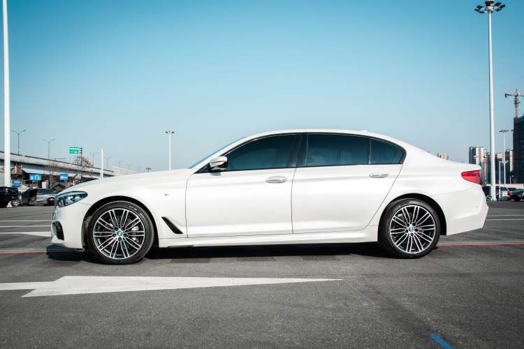 Used BMW 5 Series 2018 530Li Leading Model M Sport Package