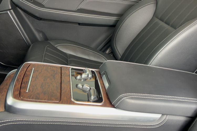 Used BAIC Off-Road BJ90 2021 4.0T Prestige Edition Interior 5