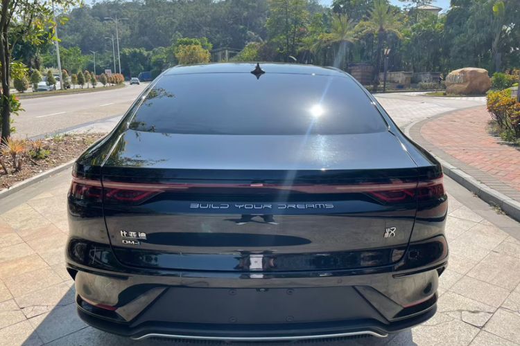 Used BYD Han 2022 DM-i 242km Flagship Model
