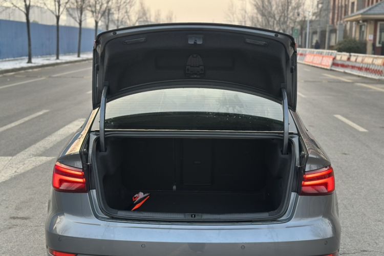 Used Audi A3 2020 Limousine 35 TFSI Fashion Edition China VI Emission Standard