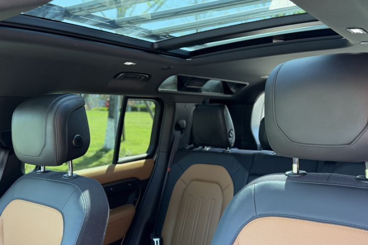 Used Land Rover Defender 2021 110 P400 X Exterior 8