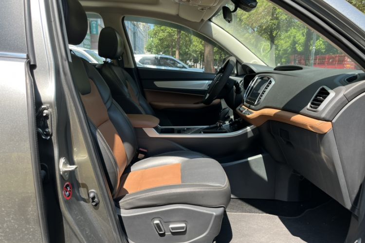 Used Geely Auto Vision X6 2018 1.4T CVT 4G Connected Flagship Edition
