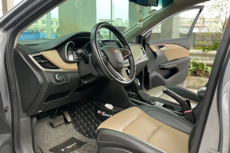 Used Chevrolet Monza 2020 320 Automatic Enjoyment Edition Interior 2