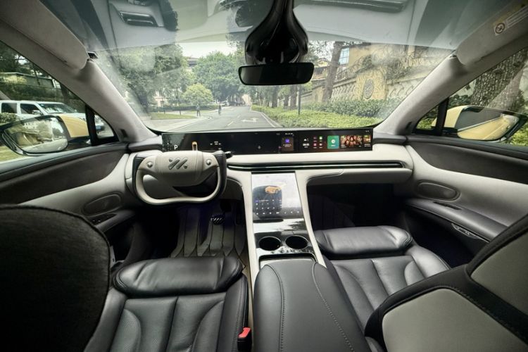 Used IM LS7 2023 100kWh Pro All-Wheel-Drive Version
