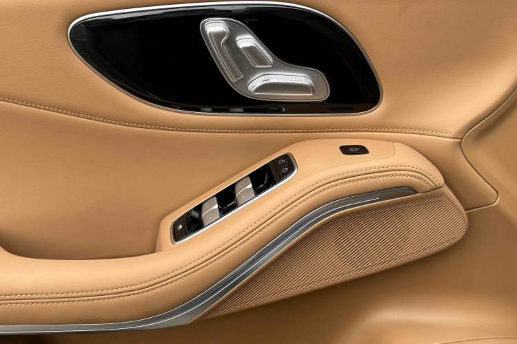 Used Rising R7 2023 Rear-Drive Screen King Edition