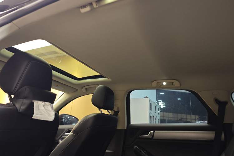 Used BYD Tang 2019 2.0T Automatic SmartConnect Luxury Edition 7 Seats China VI Standard
