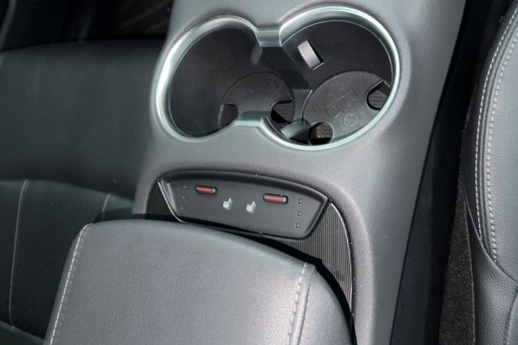 Used Toyota Harrier 2023 Dual-Motor 2.5L CVT 4x4 Luxury Edition