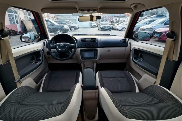 Used Skoda Fabia 2012 1.6L Scout