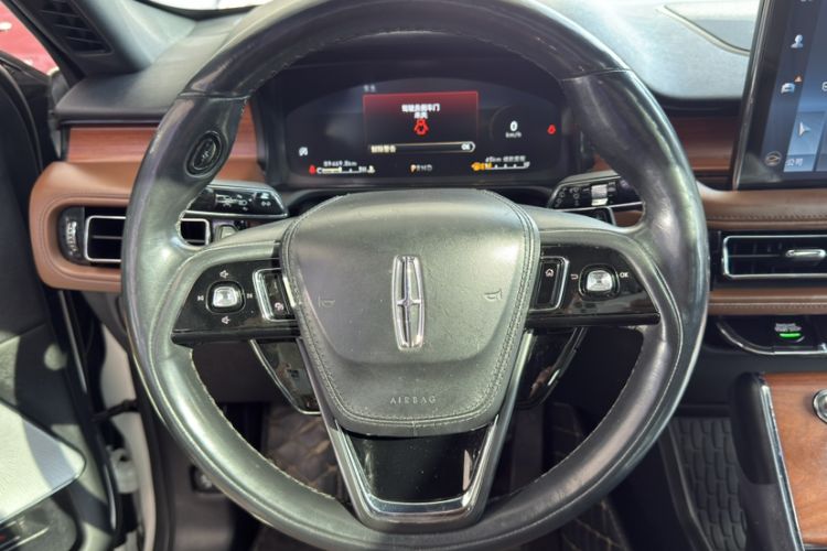 Used Lincoln Aviator 2020 3.0T V6 All-Wheel Drive Executive Version
