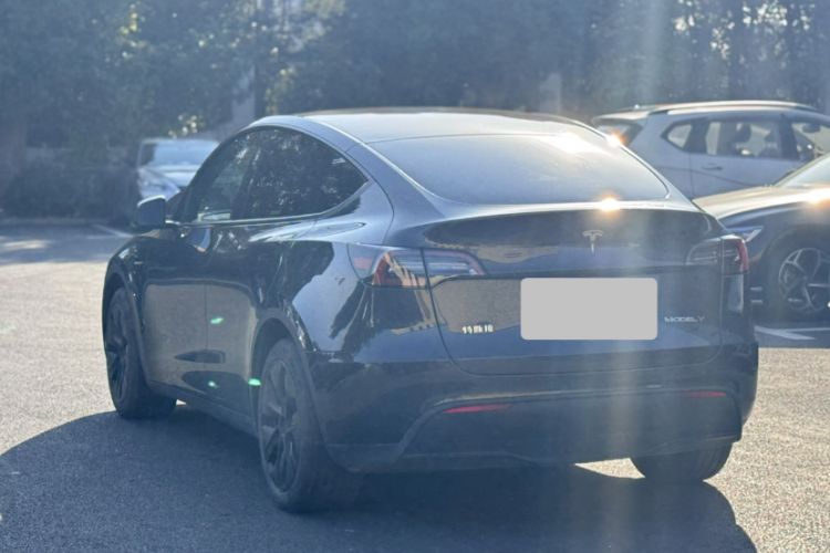 Used Tesla Model Y 2024 Rear-Wheel-Drive Version
