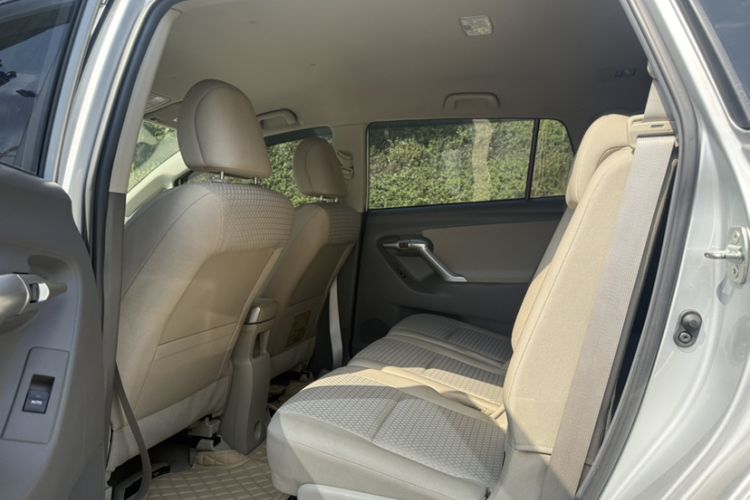 Used Toyota Verso 2014 Starlight 180E CVT Elite Edition