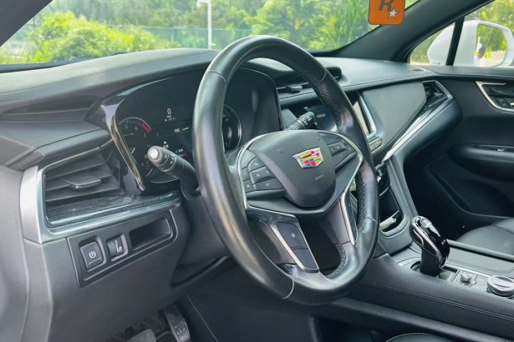 Used Cadillac XT5 2021 28T Luxury Model