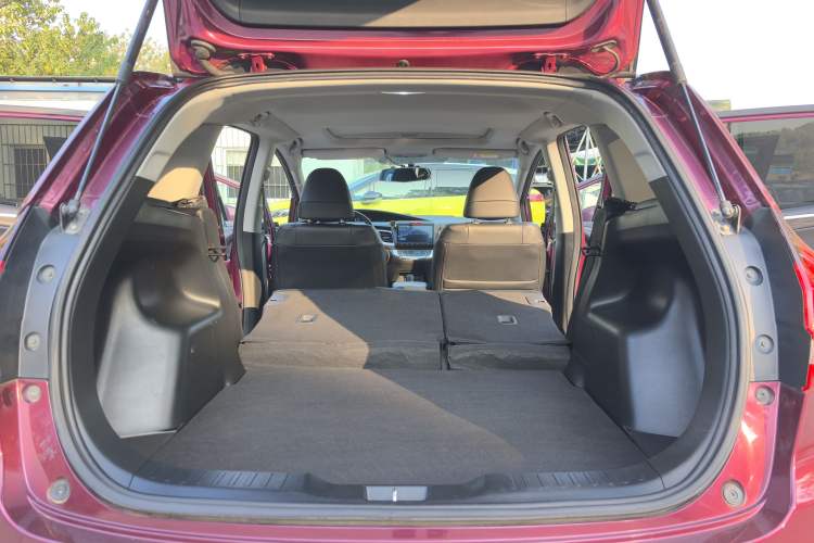 Used Honda Jade 2017 1.8L automatic Comfort version 5 seats
