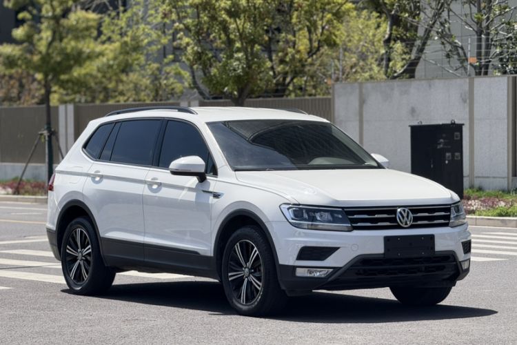 Used Volkswagen Tiguan L 2019 330TSI Automatic Two-Wheel Drive Luxury Edition China VI Standard