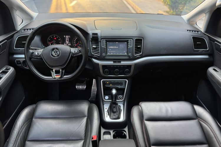 Used Volkswagen Sharan 2018 Revised Version 380TSI Comfort Edition 7-Seater
