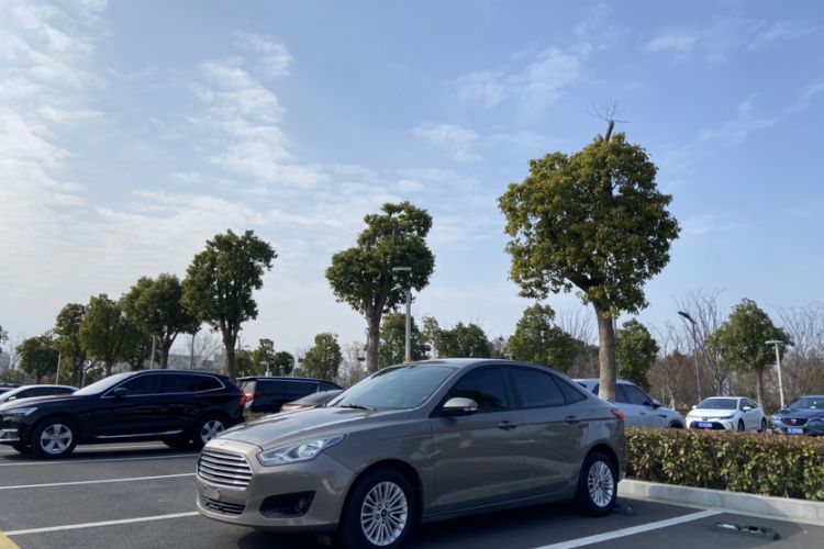 Used Ford Escort 2015 1.5L Automatic Comfort Edition