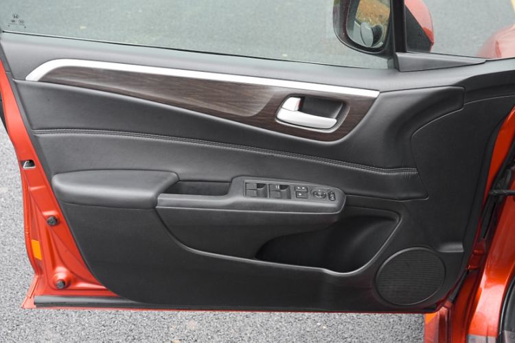 Used Honda Jade 2014 1.8L Automatic Comfort Elite Version 5 Seats