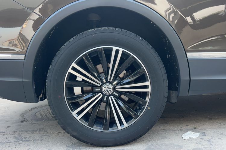 Used Volkswagen Tiguan L 2017 380TSI Automatic All-Wheel-Drive Luxury Edition