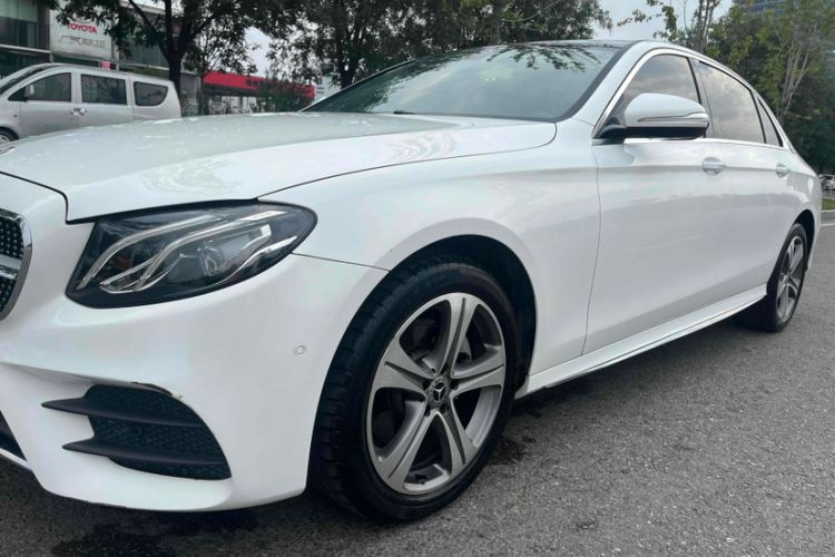 Used Mercedes-Benz E-Class 2018 E 200 L Sport Edition Exterior 6